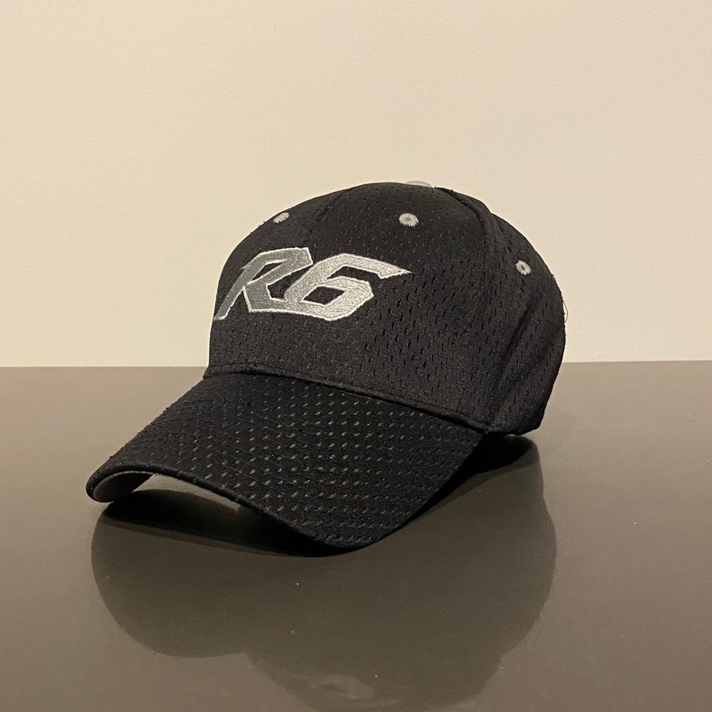 Yamaha R6 Cap - Picture 2 of 4